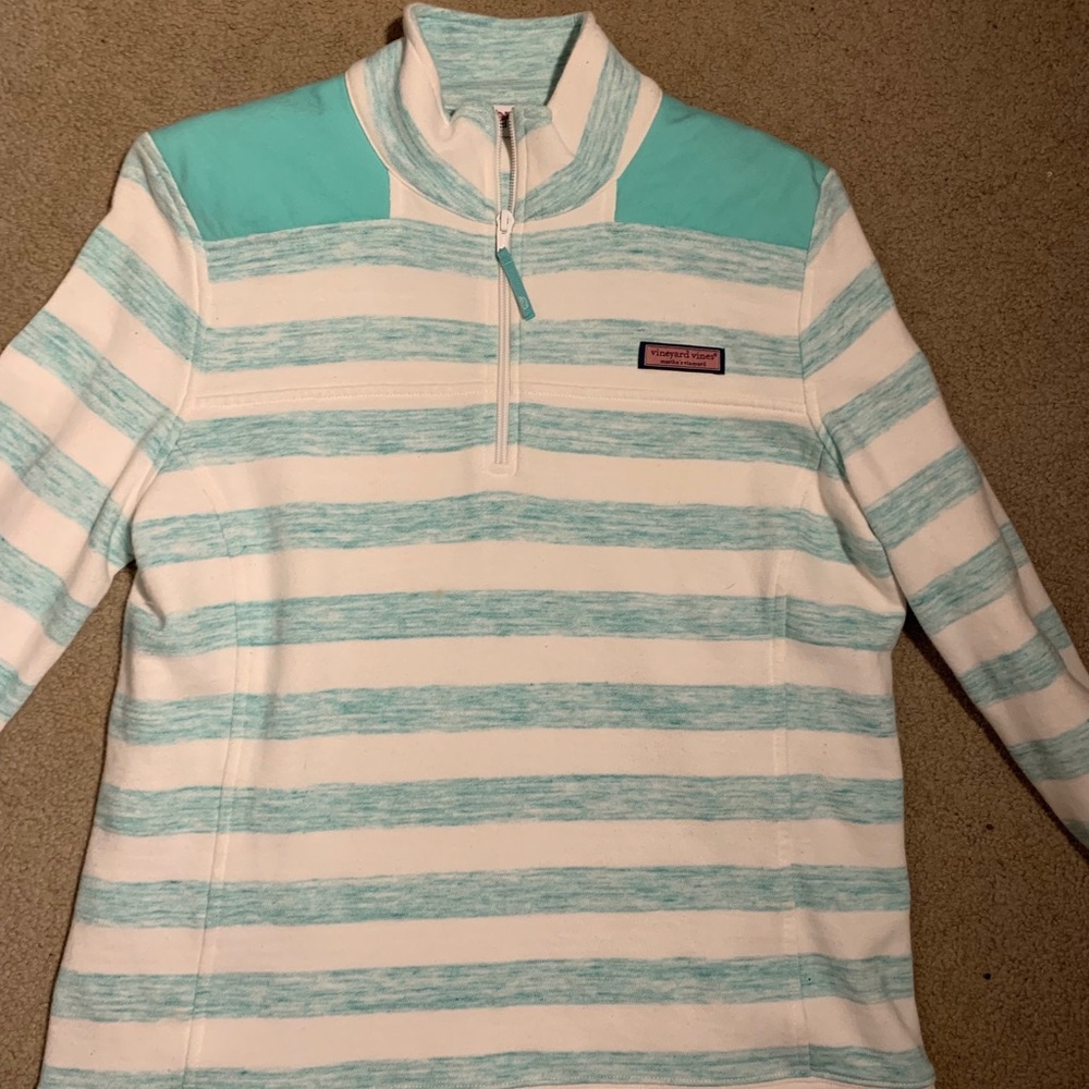 Vineyard Vines women shep shirt
